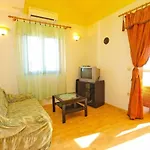 Alma Apartment