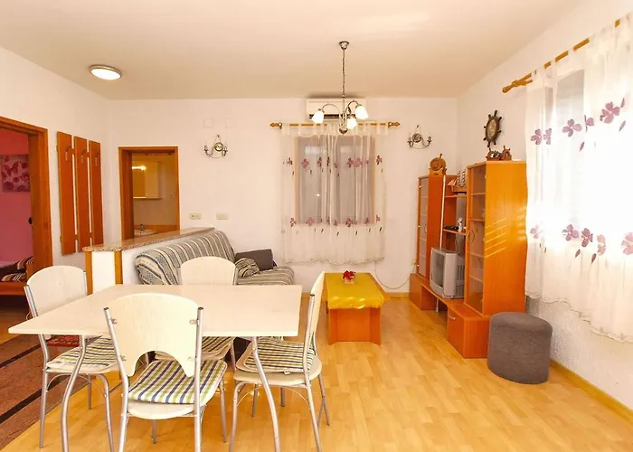 Alma Apartment